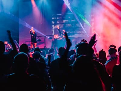 24 HOURS NON-STOP PRAISE & WORSHIP