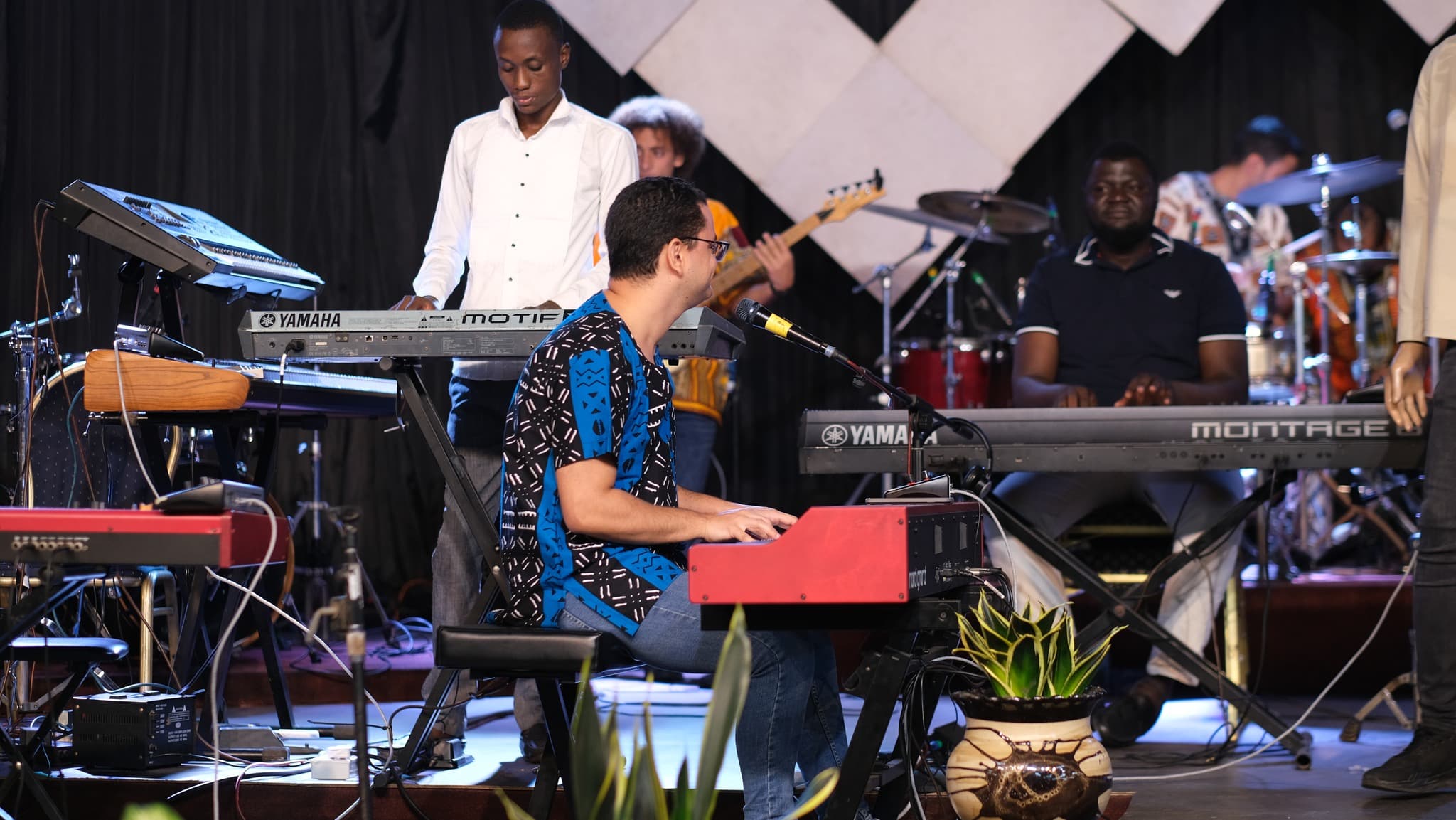 Global Worship Ministration